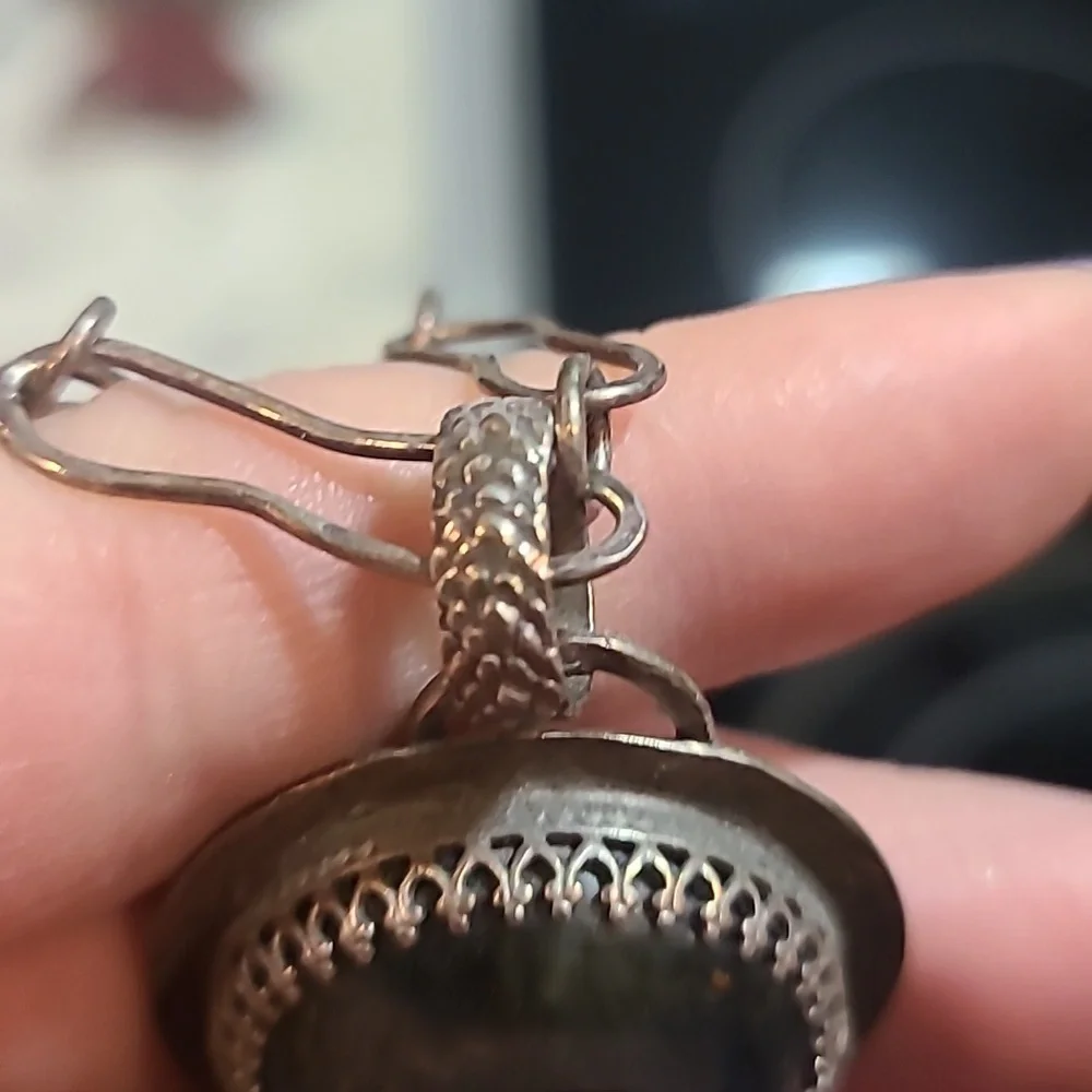 OOAK dragon eye labradorite pendant - Picture 5 of 7